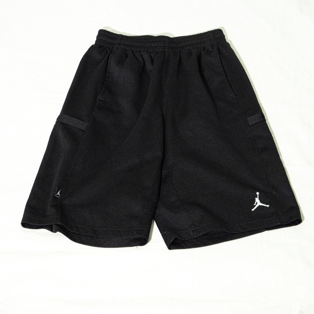 Air Jordan Black Athletic Shorts Boys Kids SIZE L